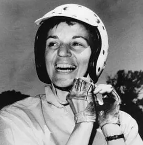 Denise McCluggage in the spotted crash helmet that became part of her public image. Photograph from the Barnaby Brokaw collection.